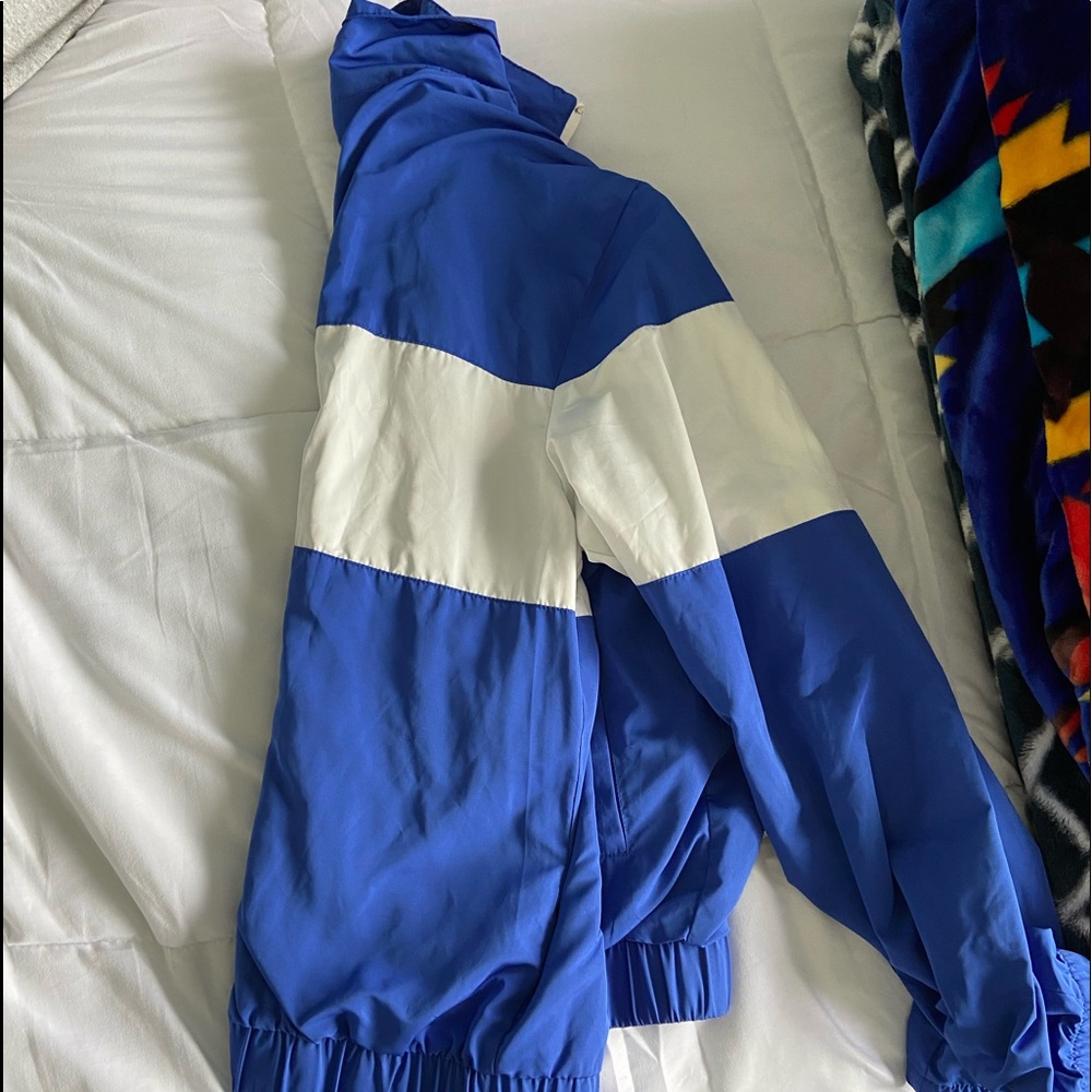 Cute color block wind breaker!! - Picture 3 of 3